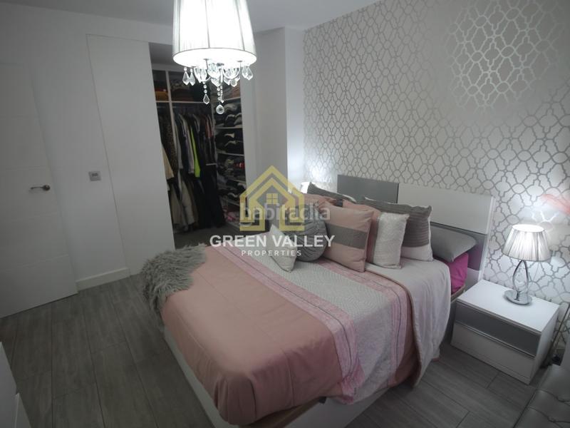 Foto 03ee30d1-58ad-4c30-967e-a75b3c65b35e. Maison jumelée avec parking dans San García Algeciras