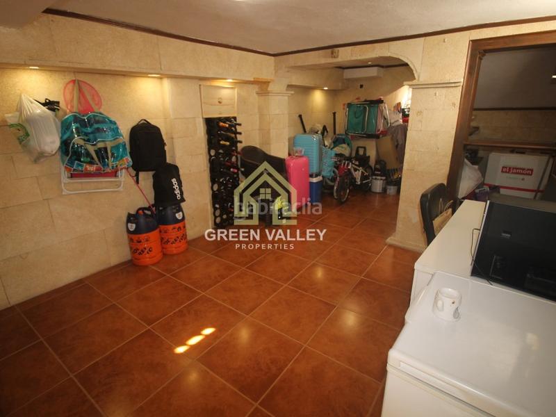 Foto 0486e764-0713-478f-bc55-47867a5d45be. Maison jumelée avec parking dans San García Algeciras