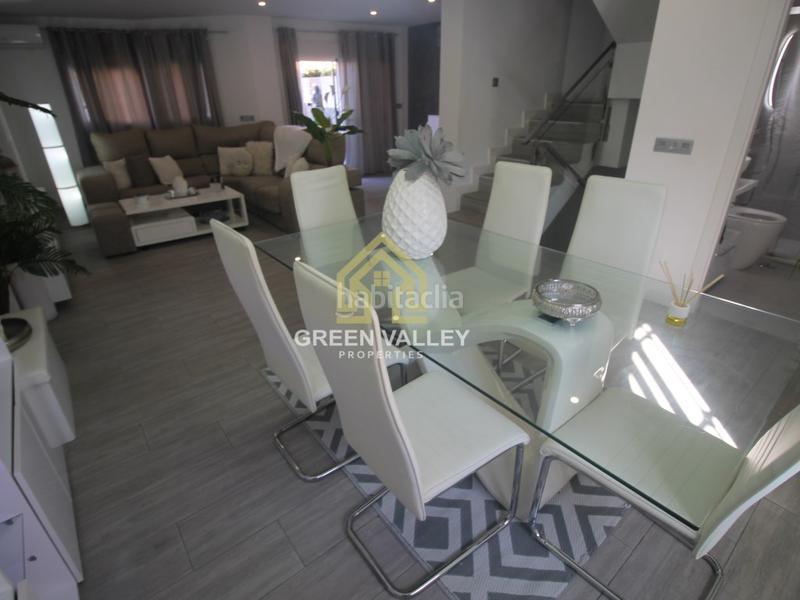 Foto 296c552a-cad7-44df-a6f7-a694b15e4f68. Maison jumelée avec parking dans San García Algeciras