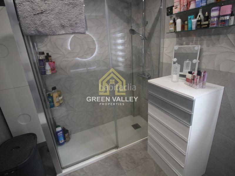 Foto b7515b3f-a8ab-4d25-8c45-e1f7dbbc3c62. Maison jumelée avec parking dans San García Algeciras