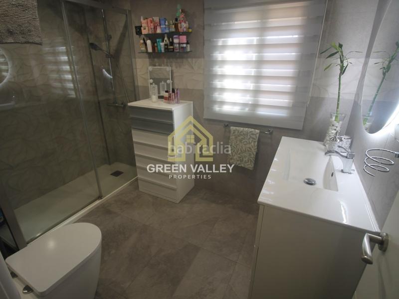 Foto cc0ca88f-10fa-4a5f-9402-7c228b66f8f0. Maison jumelée avec parking dans San García Algeciras