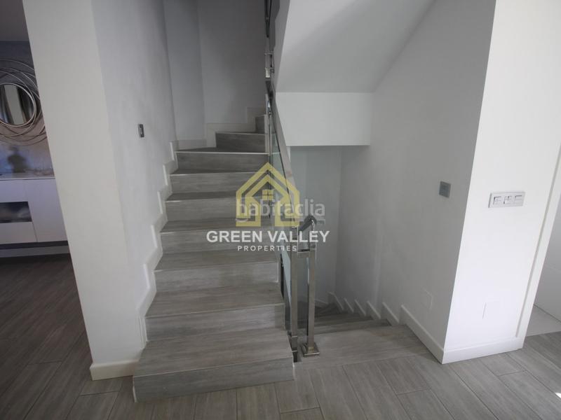 Foto f68d968e-999e-43e5-9f3f-30ab694d0e21. Maison jumelée avec parking dans San García Algeciras