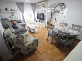 Casa adossada  Avenida america. Adosado en venta totalmente reformado de 3 dormitorios en urbani