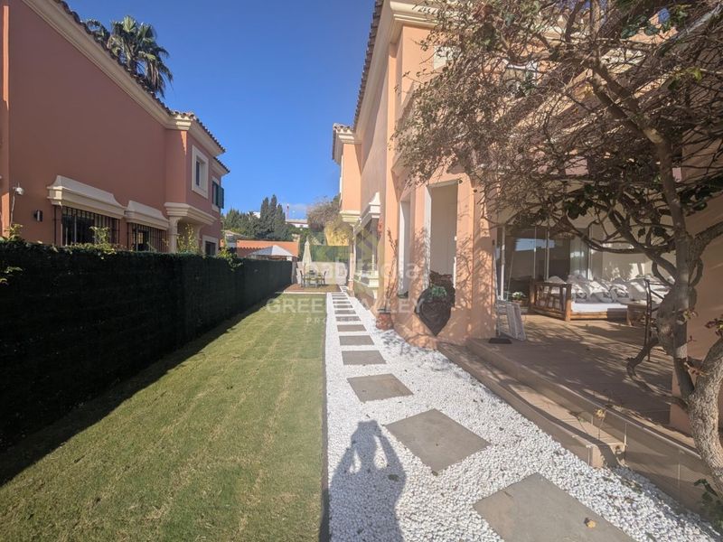 Foto 5cfb9f12-c483-4b0b-b0a9-dadb0441b573. Casa a La Alcaidesa