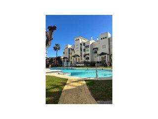 Etagenwohnung in Chullera. Apartamento de 2 dormitorios 2 baños con terrazas y garaje en ma