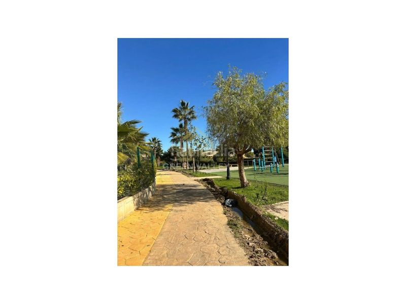 Foto f2588323-c1bd-459e-9640-da2377f2394a. Pis amb calefacció aparcament piscina a Chullera Manilva