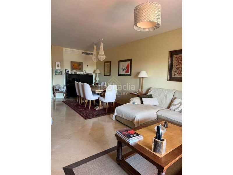 Foto 1f6434a6-ddde-4db3-bee1-648277501f6b. Pis amb aparcament piscina a San Enrique-Guadiaro-Pueblo Nuevo Sotogrande