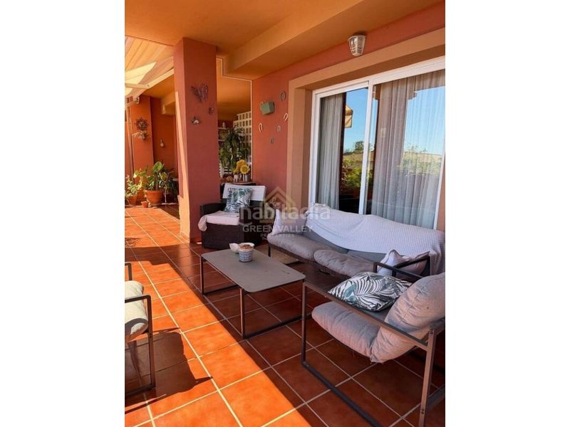 Foto 5d39ab06-21eb-4ea2-a065-7e20ab62e08e. Pis amb aparcament piscina a San Enrique-Guadiaro-Pueblo Nuevo Sotogrande