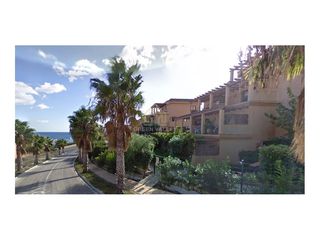 Erdgeschoss in La Alcaidesa. Apartamento con vistas al mar en urbanizacion sea golf alcaidesa