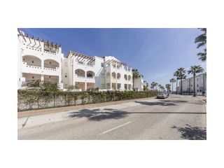 Location Attique à La Alcaidesa. Increíble ático en alcaidesa de dos dormitorios, para alquiler d