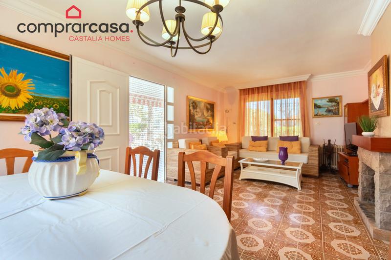 Foto ddaa977c-d1a1-45c6-9d7a-4e3507fcb097. Chalet dans carrer el palmeral 55 dans Heliópolis Benicasim / Benicàssim