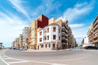 Piso en Avenida mediterrania 174. 50 metros del mar