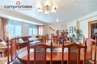 Reihenhaus in Carrer de les boqueres 34. Local+ vivienda