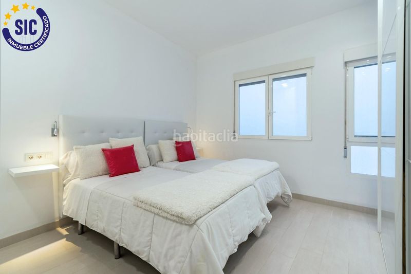 Foto 55a85c2a-405a-462d-827c-363e73691b21. Edificio en carrer de núñez de arce 32 edificio céntrico en Castellón de la Plana
