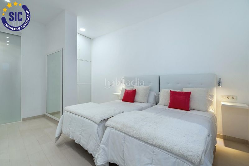 Foto 7a347149-9a9e-41dc-8ffe-ff6b899573b9. Edificio en carrer de núñez de arce 32 edificio céntrico en Castellón de la Plana