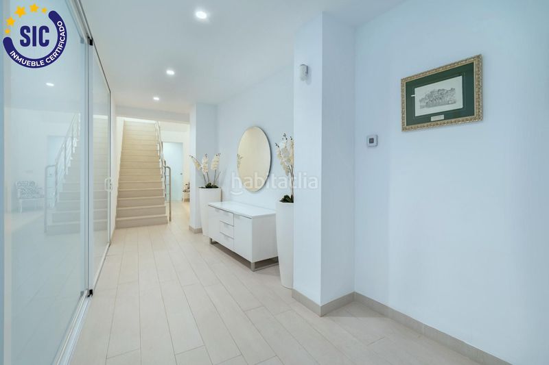 Foto 7d0204af-08a0-45ee-b774-1bb8fa40854d. Edificio en carrer de núñez de arce 32 edificio céntrico en Castellón de la Plana