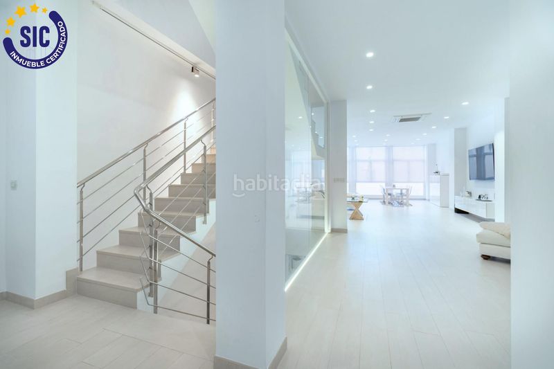 Foto f9b9c6f7-71ac-4097-8792-9d45af5837f1. Edificio en carrer de núñez de arce 32 edificio céntrico en Castellón de la Plana