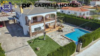 Chalet in Partida vall 704. ¡ espectacular casa en la montaña con piscina !