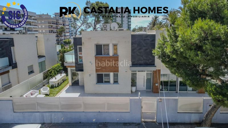 Foto 41bf615c-7fe5-42bf-8202-4b24d8a399d7. Chalet en gran avinguda jaume i 202 chalet en zona terrers en Benicasim / Benicàssim