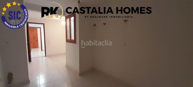 Foto 40ab399e-b170-4d19-98ec-b789ce6ed3ea. Casa adossada a Alcora (l´)