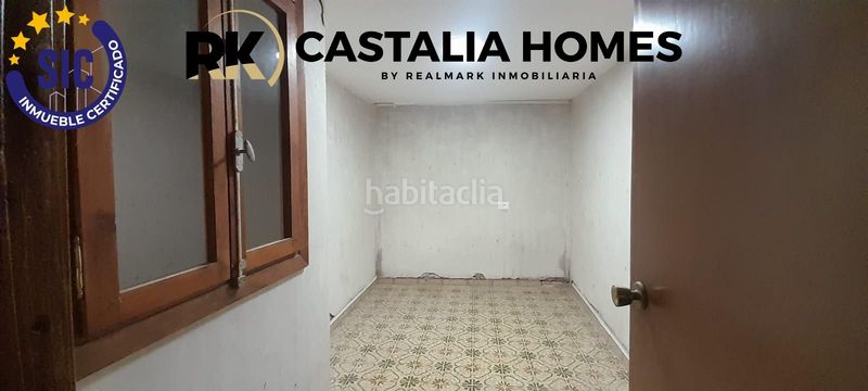 Foto cde17931-cfc8-4206-8ece-d1a379f0aa90. Casa adossada a Alcora (l´)