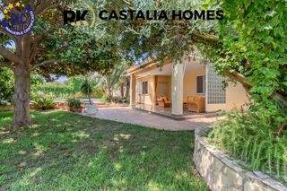 Chalet  Carrer els ametlers 5. ! acogedora casa en benicassim ¡