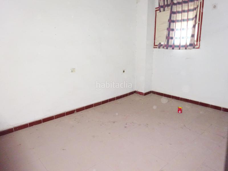 Foto c00eba78-a06a-40bb-8076-94018b13aefc. Bâtiment à usage industriel dans Palma del Condado (La)