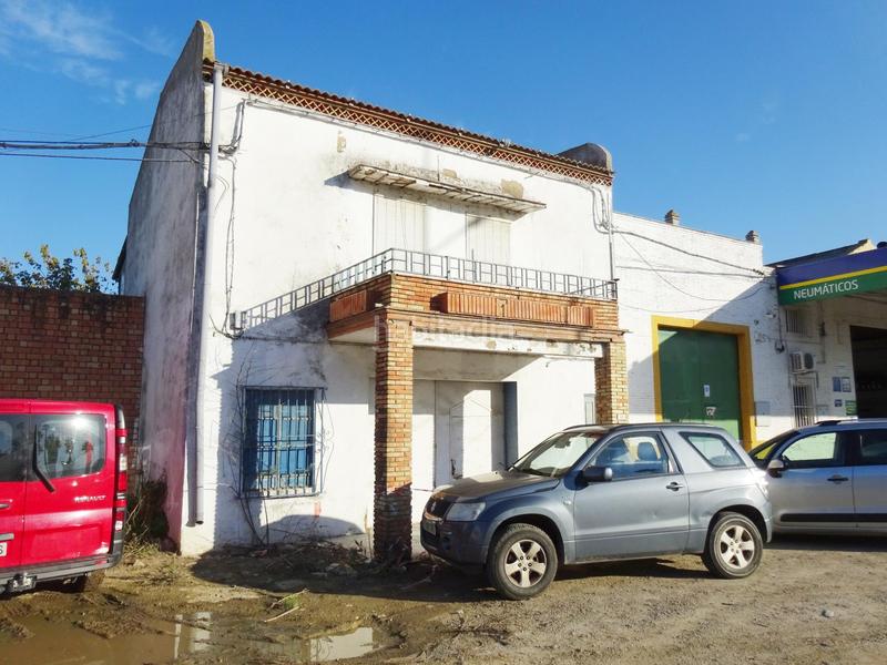 Foto e0831a8b-99fb-4170-b5a5-d7e4fadd5fbf. Bâtiment à usage industriel dans Palma del Condado (La)
