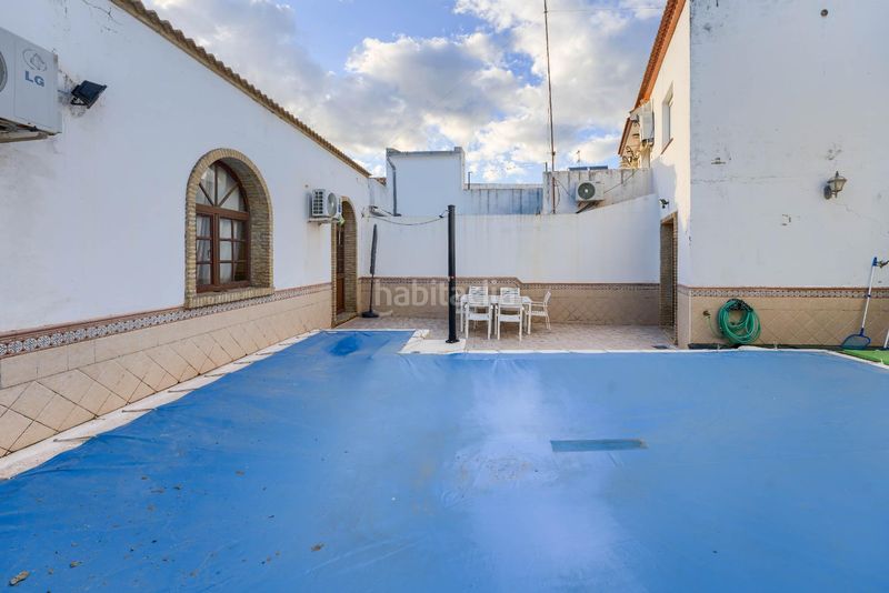 Foto 12230c89-8860-4c37-8b39-b6a43296649e. Casa adossada amb calefacció aparcament piscina a Palma del Condado (La)