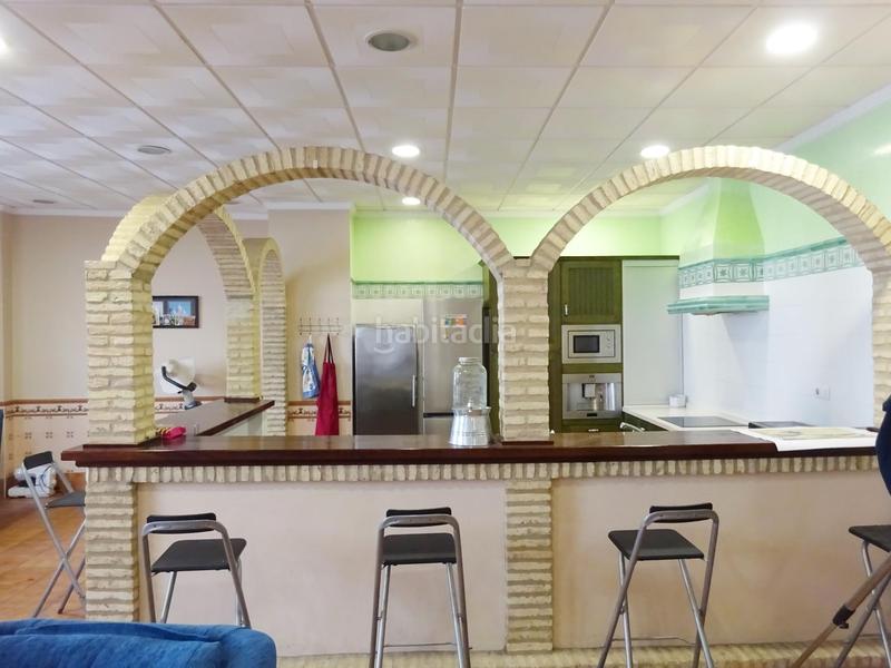 Foto 412e4010-3d6b-4435-8b6a-8ee77bb23c96. Casa adossada amb calefacció aparcament piscina a Palma del Condado (La)