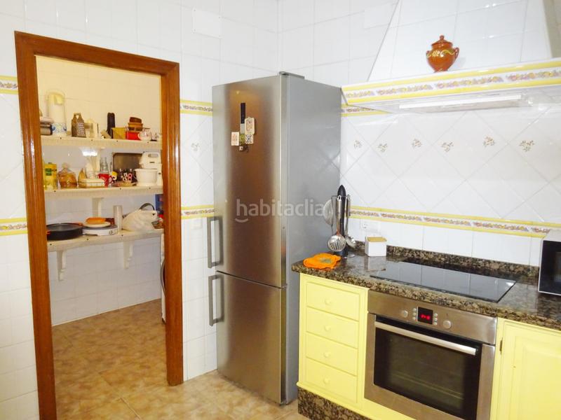 Foto 43e2cec9-f6e9-443e-8778-13056792239b. Casa adossada amb calefacció aparcament piscina a Palma del Condado (La)