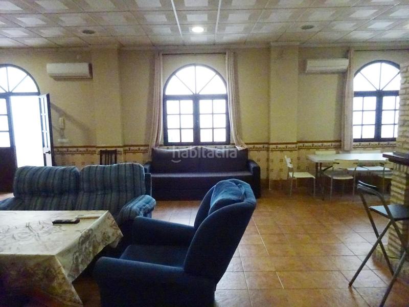 Foto 550dd1a6-7d0f-49b3-a64a-09bc99824e3b. Casa adossada amb calefacció aparcament piscina a Palma del Condado (La)