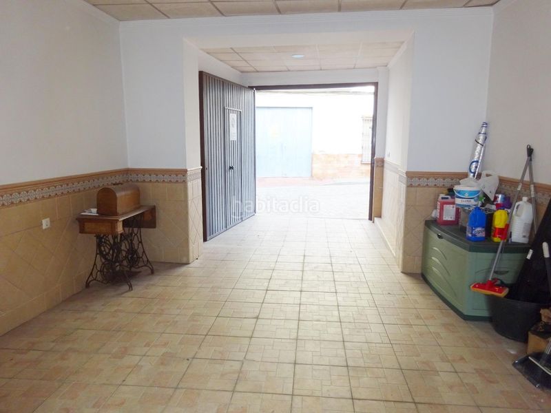 Foto a76d04a1-1faa-4a2e-a279-2a31d8c80f73. Casa adossada amb aparcament piscina a Palma del Condado (La)