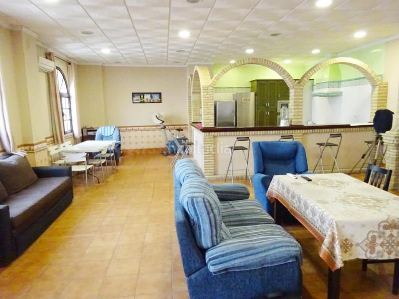 Foto b7d02920-5481-47dd-8a3c-545f6bbb6262. Casa adossada amb calefacció aparcament piscina a Palma del Condado (La)