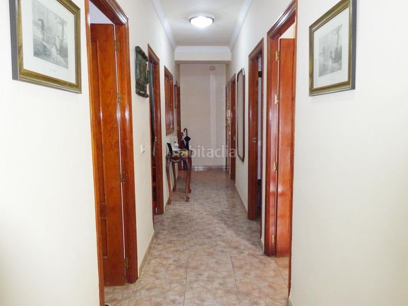 Foto ea8ffd3e-b14a-4a71-80f1-8af199df27ff. Casa adossada amb aparcament piscina a Palma del Condado (La)