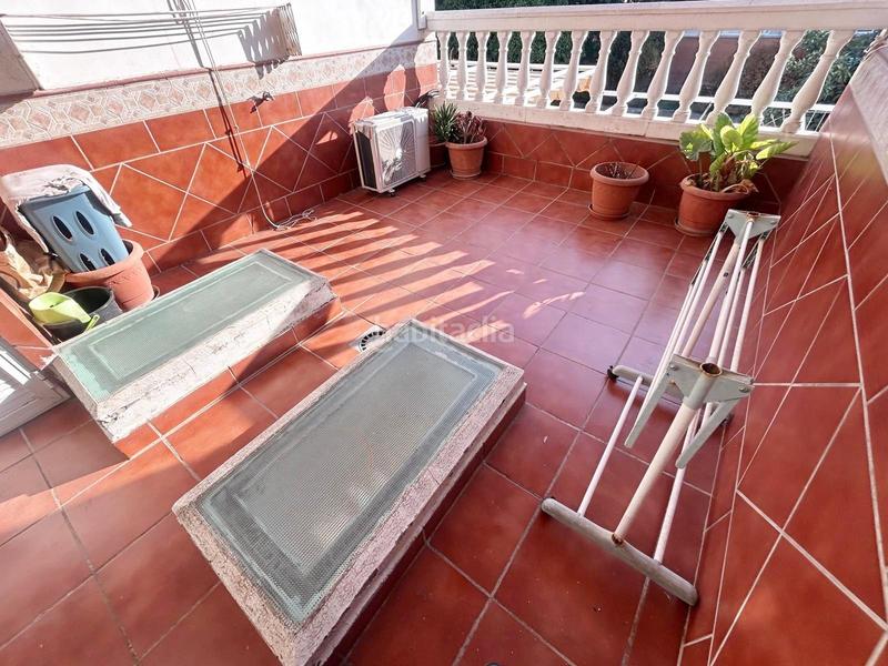 Foto 55c1b37f-3a49-4719-b8ac-e55ddecd68fe. Reihenhaus mit parking in colores - entreparques Sevilla