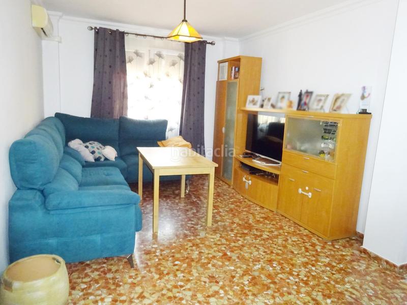 Foto 1f6c34fe-697f-4d58-9e2d-1d69d4c70067. Casa a schiera con parcheggio in Nueva Alcalá Alcalá de Guadaira