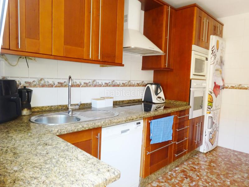 Foto 20cdc01d-2a98-4fa6-9b42-2e1205b13813. Casa a schiera con parcheggio in Nueva Alcalá Alcalá de Guadaira