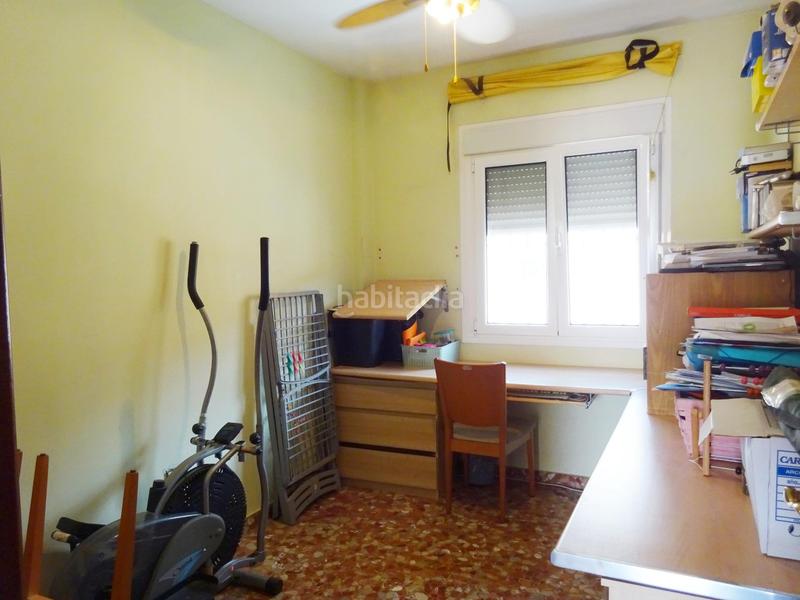 Foto 6397f3c1-d5dd-4c3a-8da8-6e5332fd281a. Casa a schiera con parcheggio in Nueva Alcalá Alcalá de Guadaira