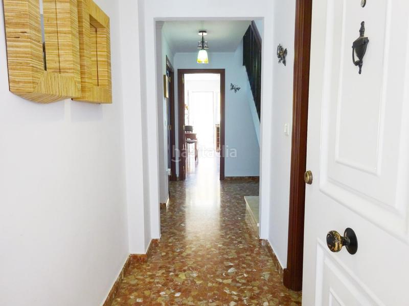 Foto 9040cb09-b519-4133-83c0-17c1a3ae2c2f. Casa a schiera con parcheggio in Nueva Alcalá Alcalá de Guadaira