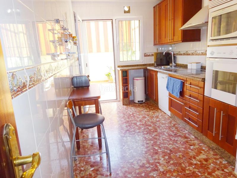 Foto cd750b27-6e38-4d86-a8fd-43cd28a83d90. Casa a schiera con parcheggio in Nueva Alcalá Alcalá de Guadaira