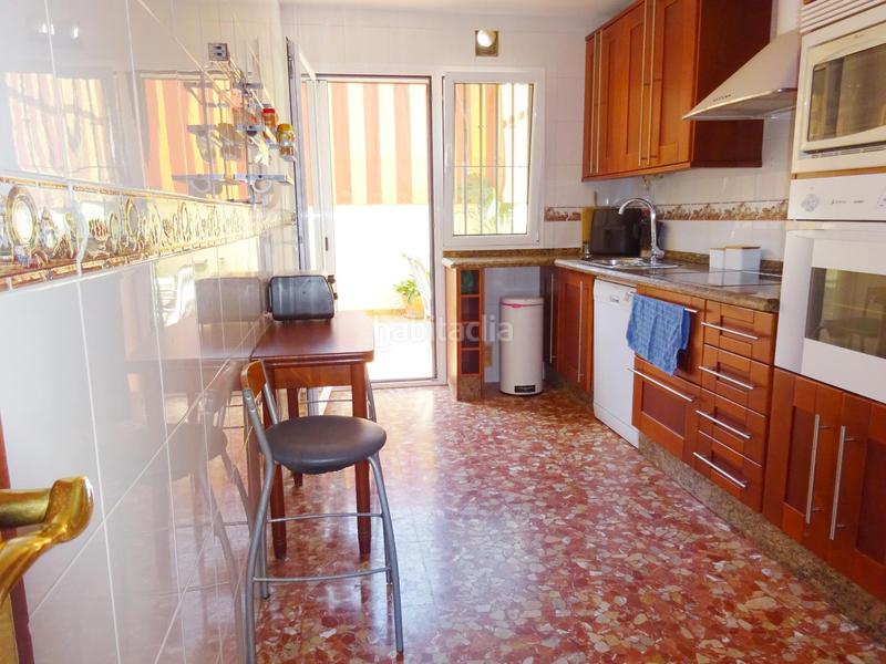 Foto d8c05e58-ee94-42bb-8300-a72f71b2182f. Casa a schiera con parcheggio in Nueva Alcalá Alcalá de Guadaira