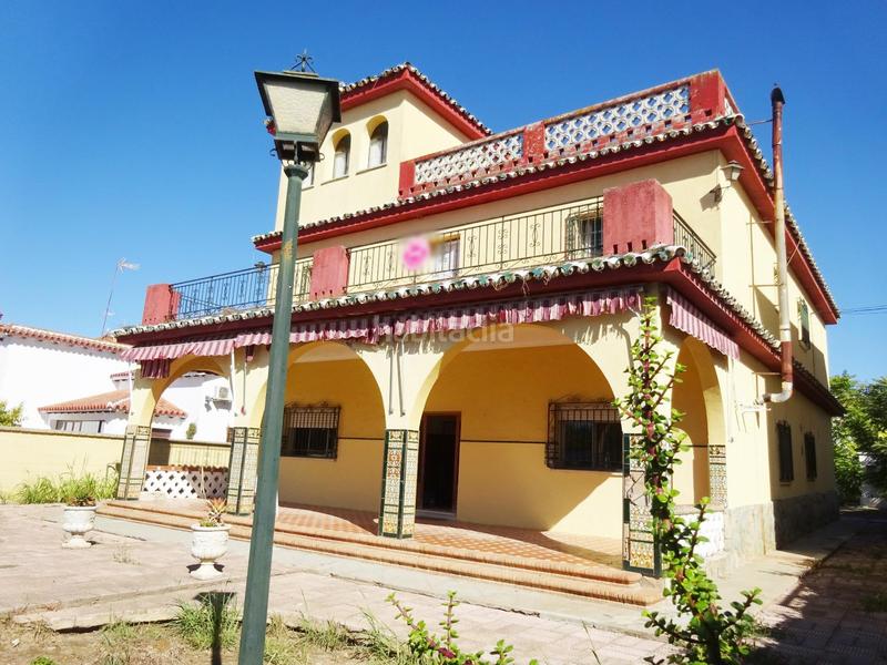 Foto 296638cf-477e-406c-a497-229873b49a02. Chalet mit parking in Sanlúcar la Mayor