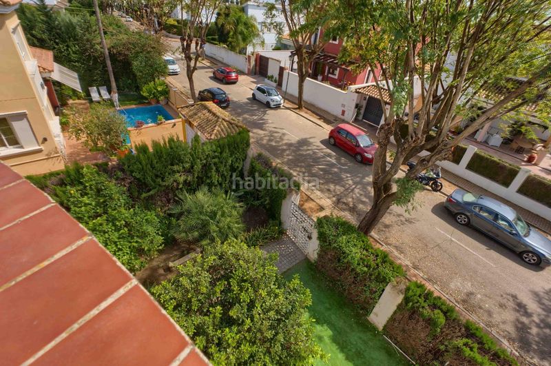 Foto 4e840021-e3d7-473d-a2f1-9db0ea251c7e. Xalet amb aparcament a El Zaudín - Club de Golf Bormujos