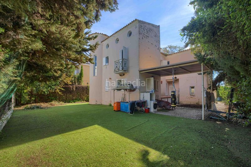 Foto 84b58fbf-9307-4cae-b5d3-fee9f013d022. Xalet amb aparcament a El Zaudín - Club de Golf Bormujos