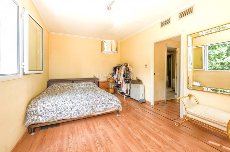 Foto c8ec4599-7c87-4c03-ae07-404a3f6ab157. Xalet amb aparcament a El Zaudín - Club de Golf Bormujos