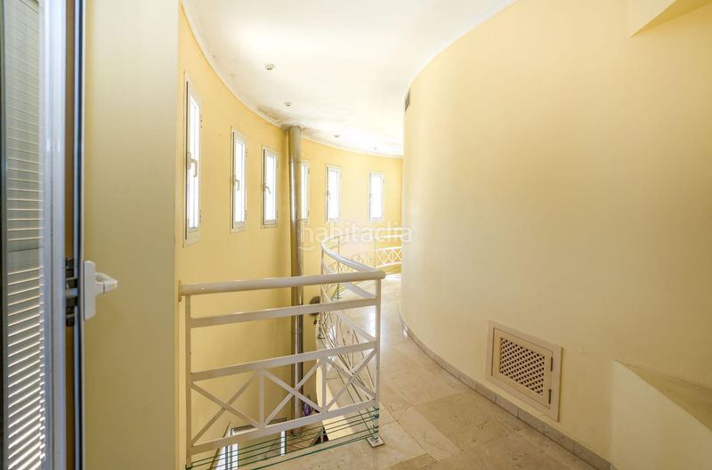 Foto e61a95b7-a7be-445c-b1b8-f7c82d565cab. Xalet amb aparcament a El Zaudín - Club de Golf Bormujos