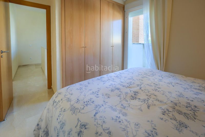 Foto bf3a066f-5198-4581-8bd8-d19f43816d71. Casa aparellada amb aparcament piscina a Loreto Espartinas