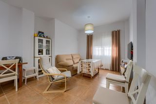 Etagenwohnung  Pastorcito. Oportunidad!! piso bajo prácticamente nuevo, con patio y 2 habit