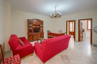 Flat  Calle constitucion. Oportunidad!! gran piso con patio, terraza de más de 60 m2 y tra